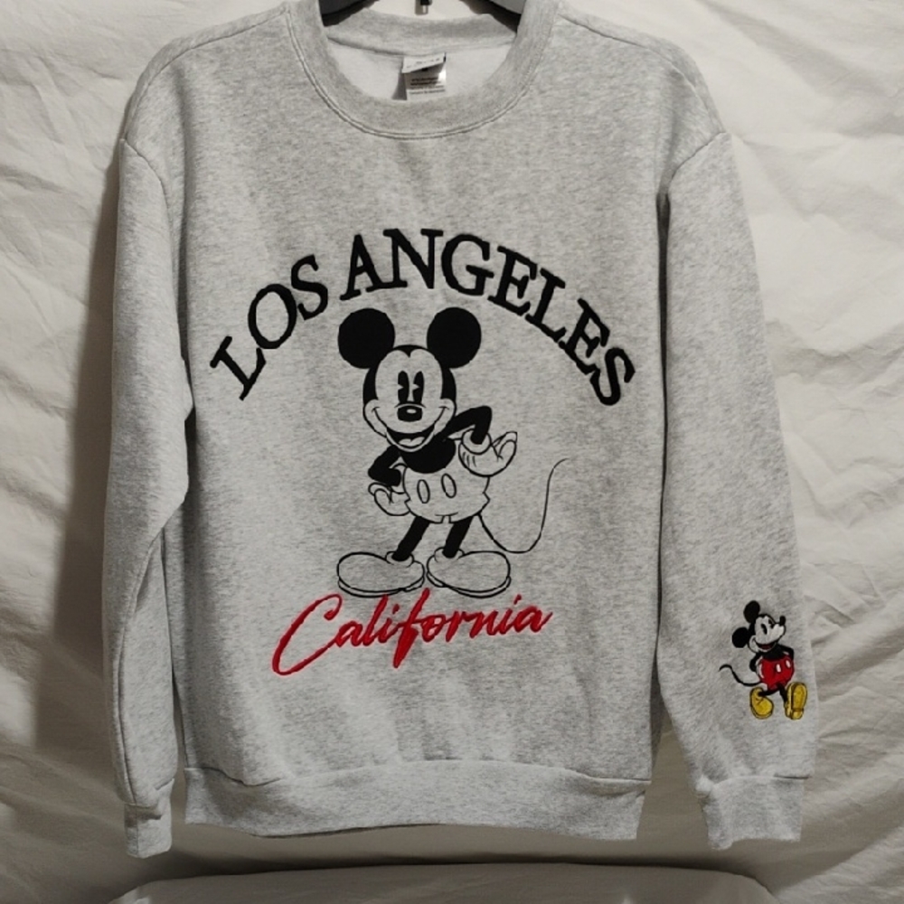 SALE! NWOT Disney Gray Mickey Mouse Los Angeles California Sweater Sz.M (#701) - Picture 1 of 7
